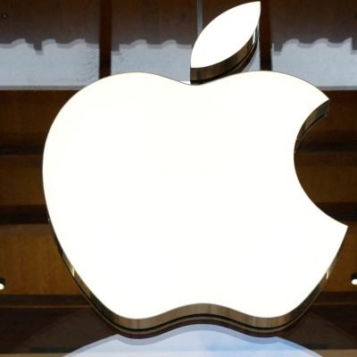 Apple warns of memory chip shortage for key devices